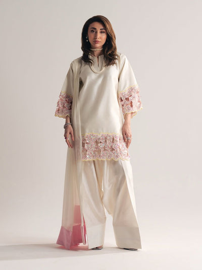 Elegant White Heavy Natural Crepe Silk Hand Work Kurta With Farshi Pant & Dupatta For Women